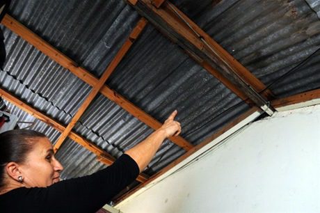 Reparación de goteras en techos de zinc