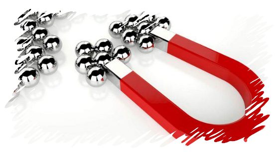 Imán atrayendo diferentes tipos de metales