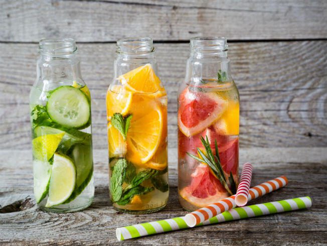 Frutas frescas con alto contenido de agua
